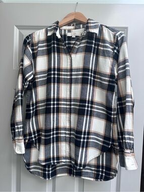 LOFT Women’s Plaid Button-Down Shirt in Cream, Black & Tan